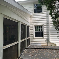 Professional-House-Washing-Service-in-Richmond-Indiana-by-Clean-Bee-Pressure-Washing 2